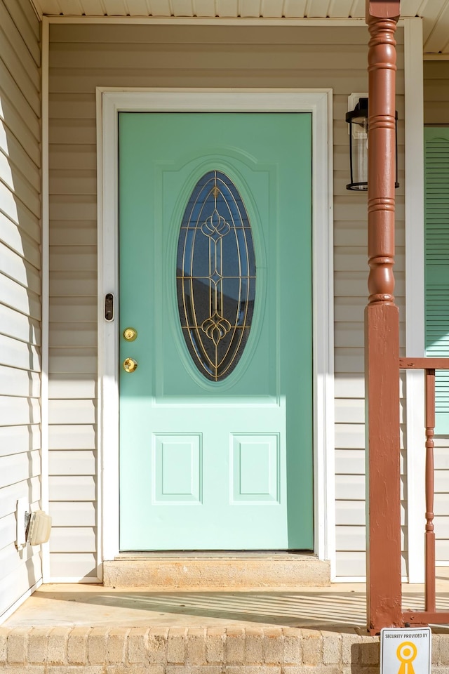 view of property entrance