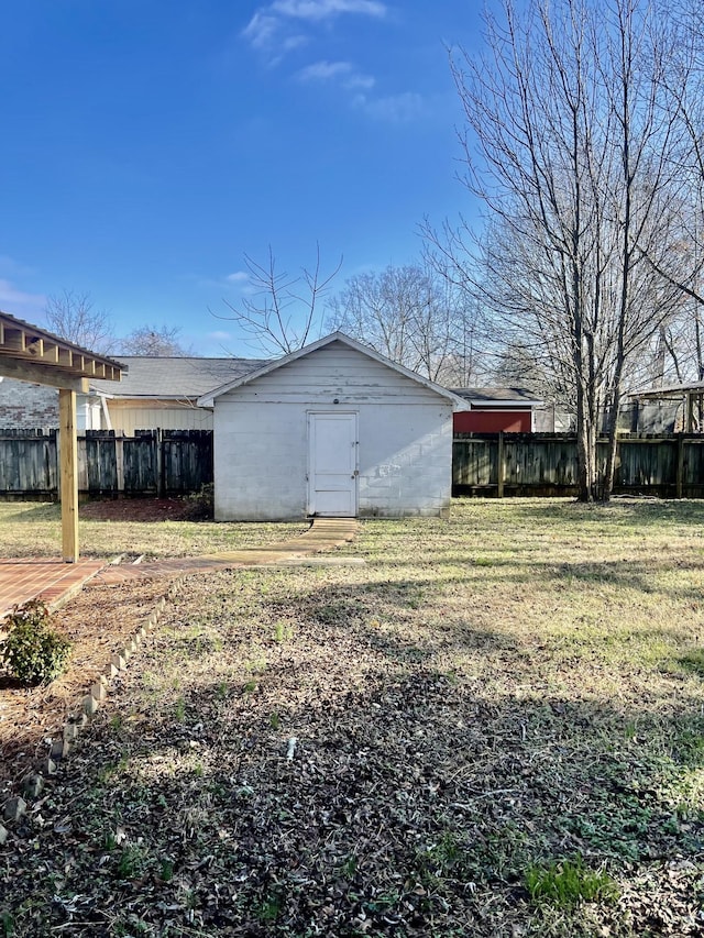 exterior space with a yard