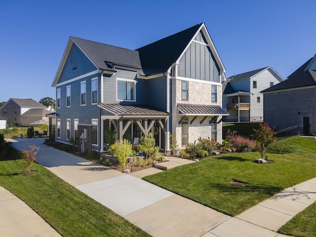 view of front of house with a front lawn