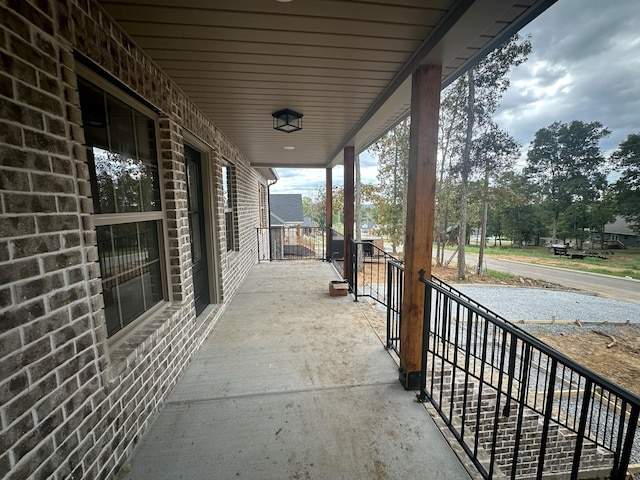 view of patio / terrace with covered porch