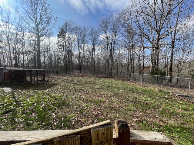 173 Twin Oaks Dr, Hohenwald, TN 38462 - view of fenced backyard