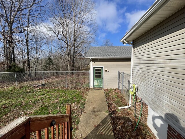 173 Twin Oaks Dr, Hohenwald, TN 38462 - view of yard