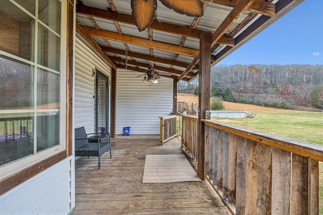 deck with ceiling fan