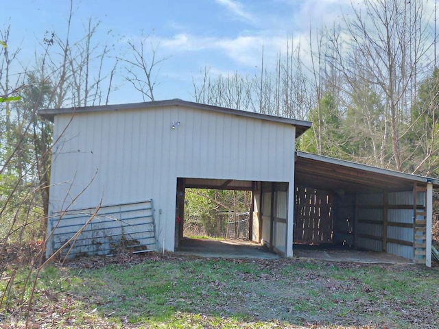 view of outdoor structure