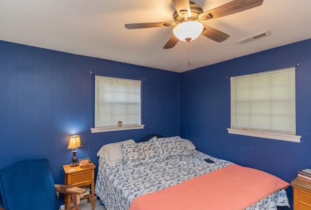 bedroom featuring ceiling fan