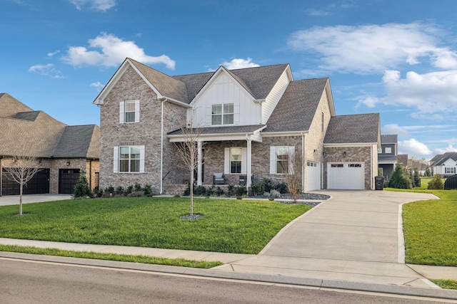 view of front of property featuring a front lawn