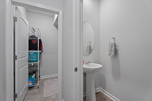 bathroom with sink