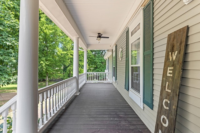 deck with ceiling fan