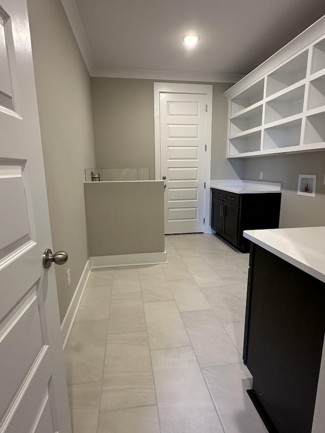 kitchen with crown molding