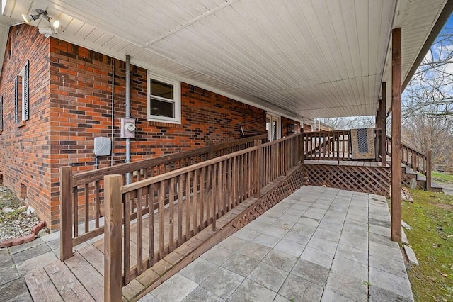 view of patio / terrace featuring covered porch