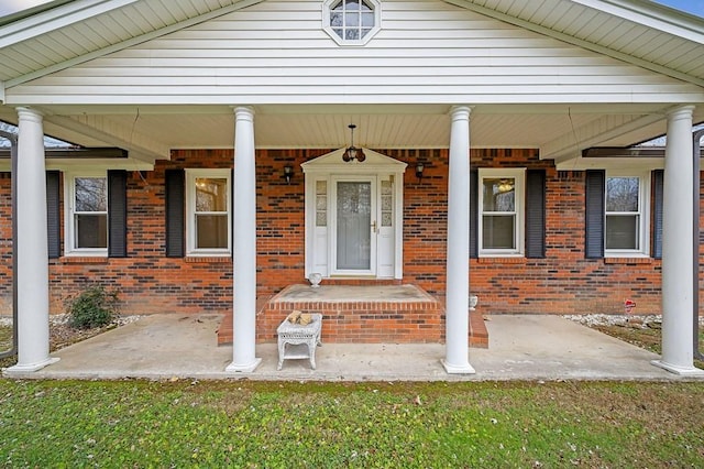 view of front of property featuring covered porch