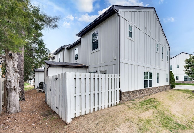 view of side of property