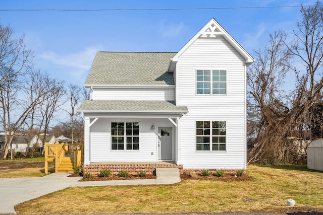 front of property with a front lawn