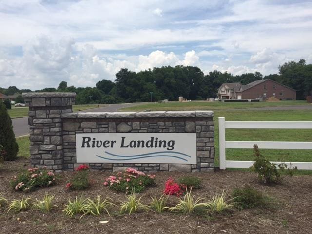 Listing photo 2 for 740 River Landing Way, Old Hickory TN 37138