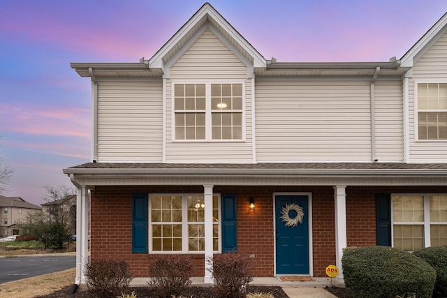 view of front of house featuring a porch