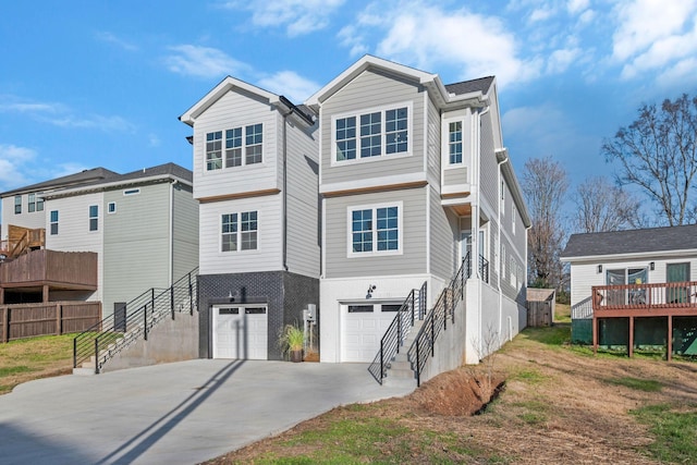 view of front facade featuring a garage