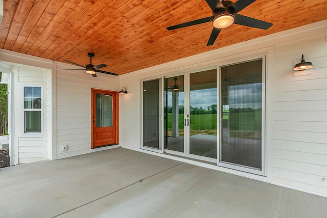 view of patio with ceiling fan