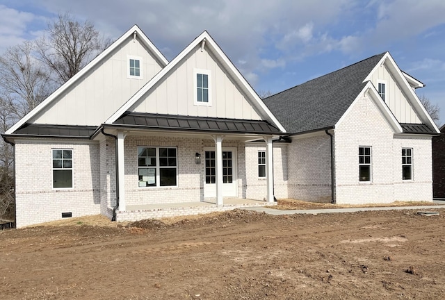 view of front of home featuring a porch