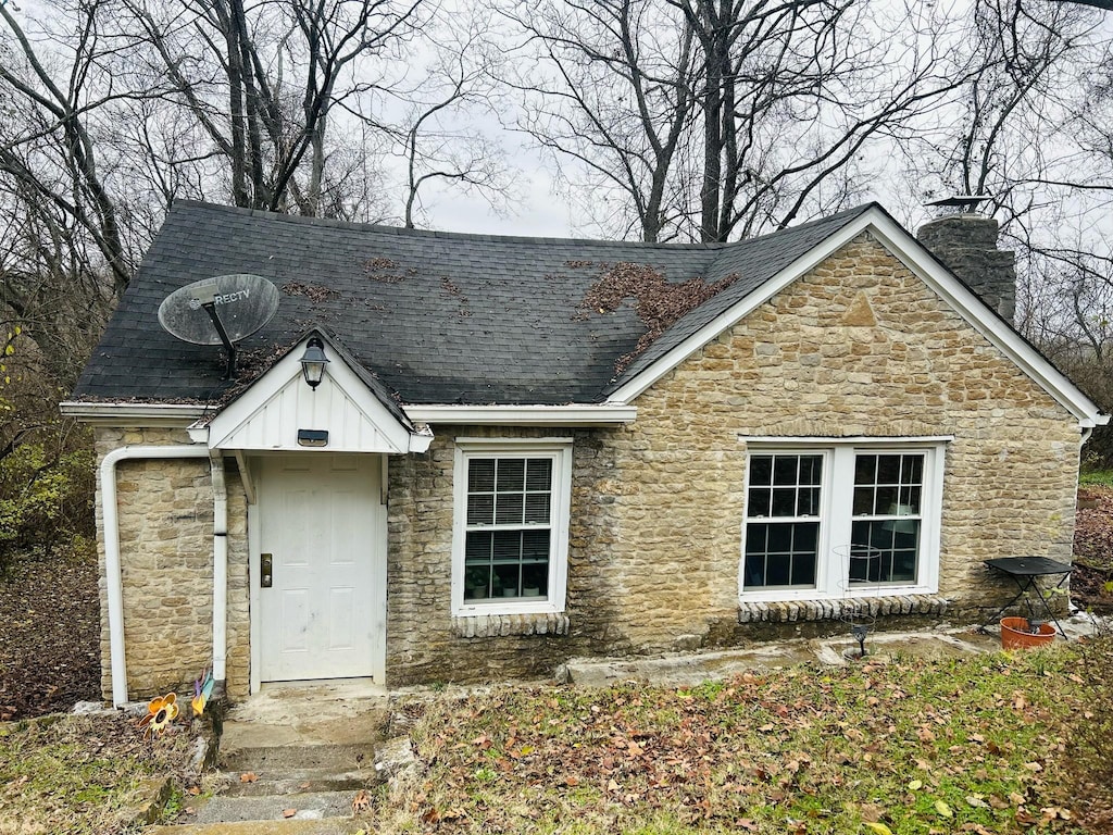 view of front facade