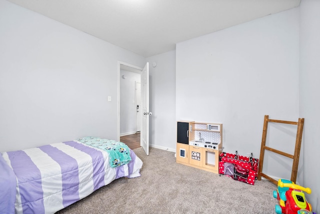 bedroom with carpet