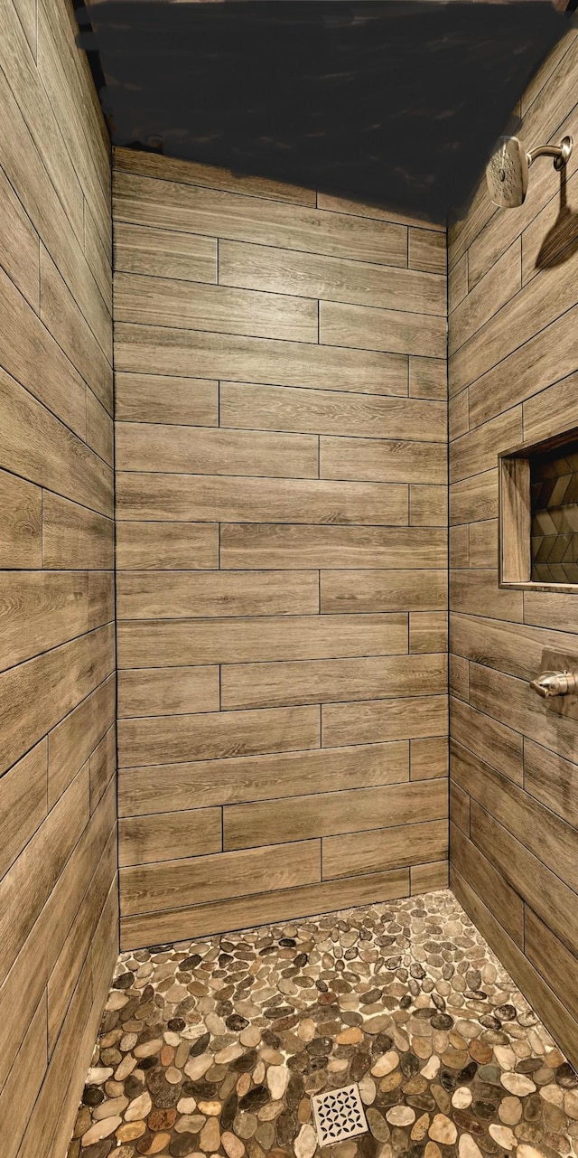 235 Union Ridge Rd, Wartrace, TN 37183 - interior space with tiled shower