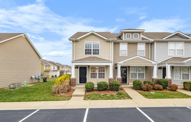 view of front of house with a front lawn