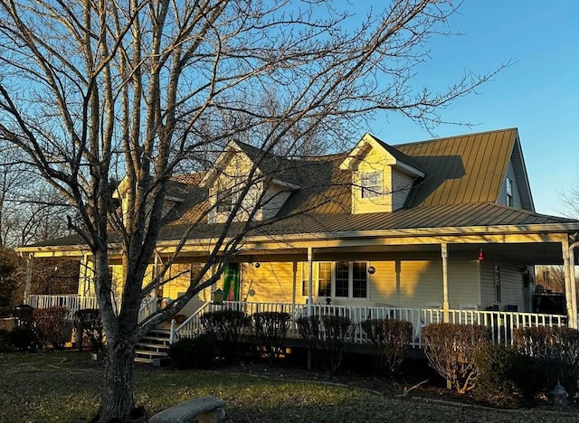 view of front of property with a porch