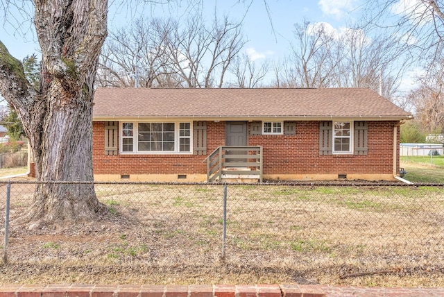 single story home with a front yard