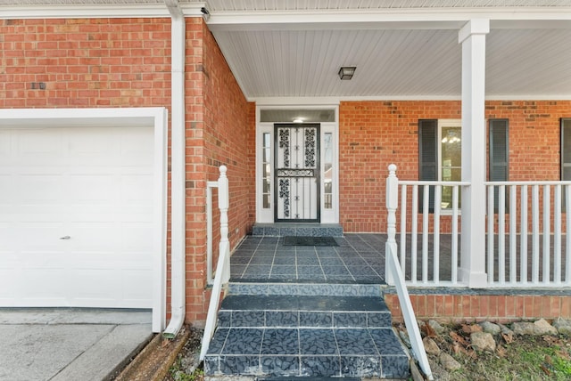 property entrance with a porch