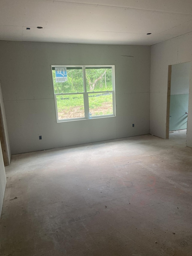 1584 Frye Rd, Columbia, TN 38401 - empty room featuring healthy amount of natural light