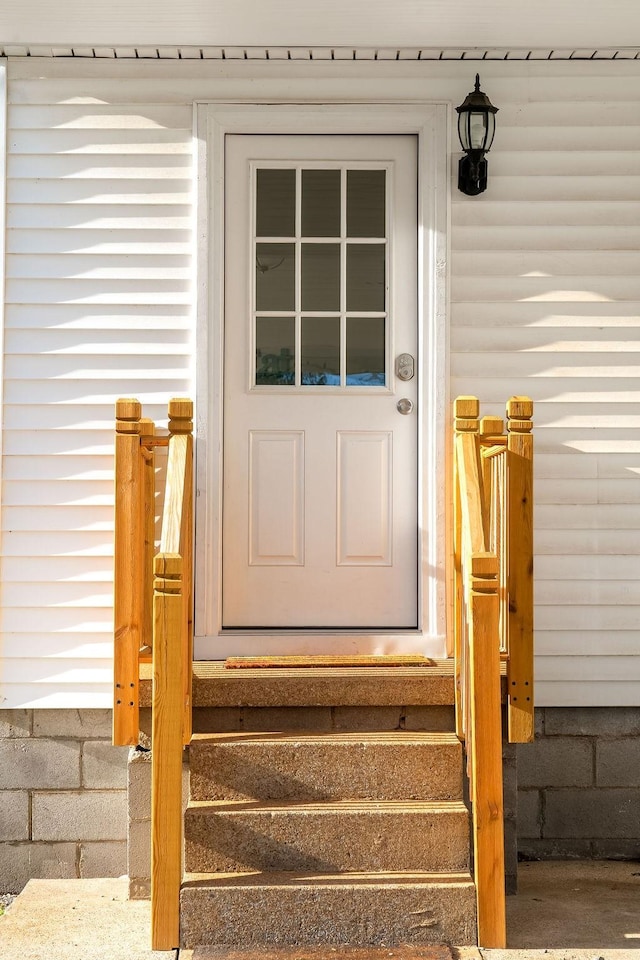 view of property entrance