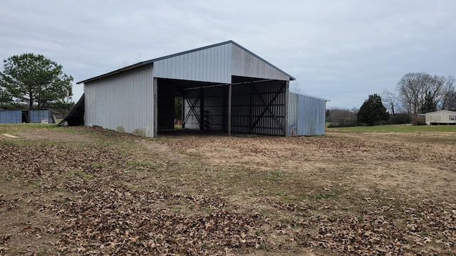 view of outdoor structure