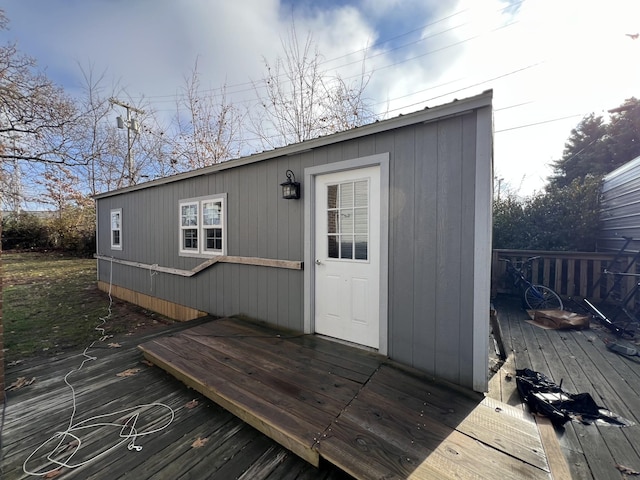 view of outbuilding