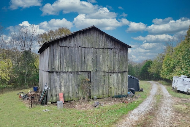 view of outdoor structure