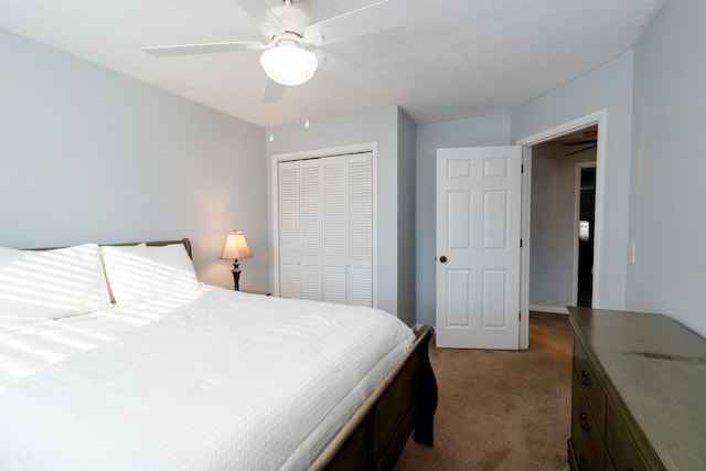 bedroom with carpet flooring, ceiling fan, and a closet