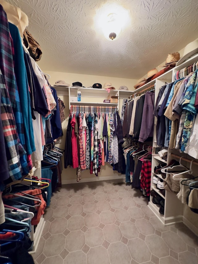 view of spacious closet