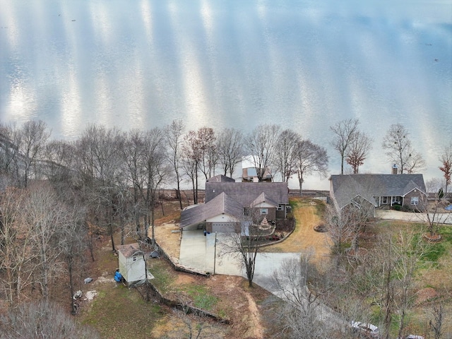 bird's eye view featuring a water view