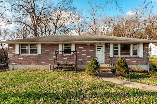 view of front of property with a front yard