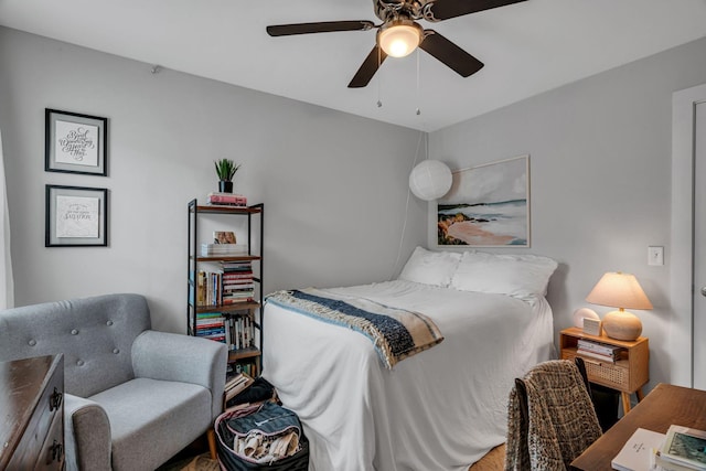 bedroom featuring ceiling fan