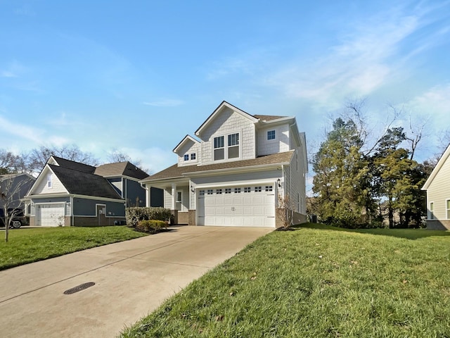 craftsman house featuring a front lawn and a garage