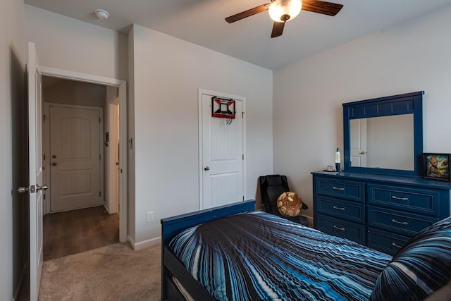 bedroom featuring carpet and ceiling fan