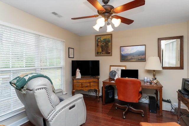 office area with ceiling fan