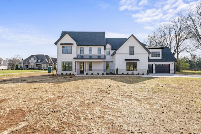 view of front of property with a porch and a front lawn