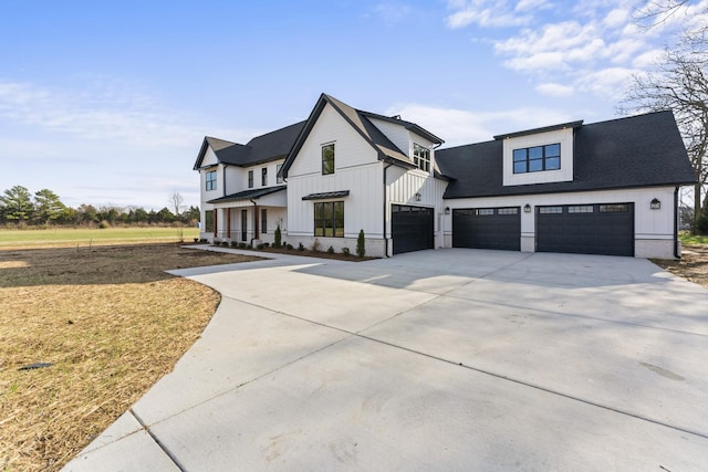 view of front of property featuring covered porch