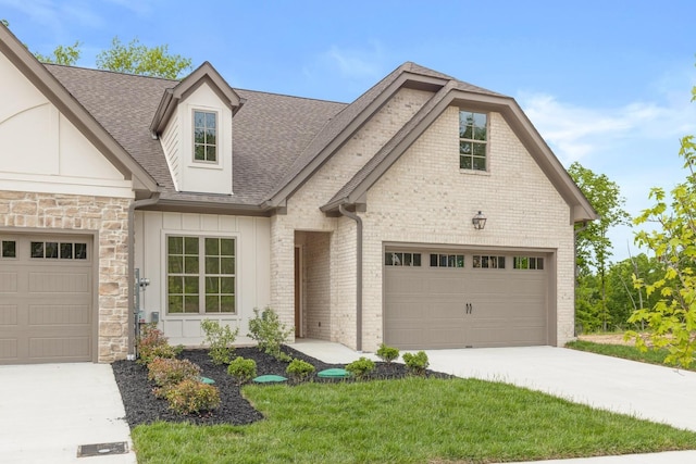 view of front of house featuring a garage