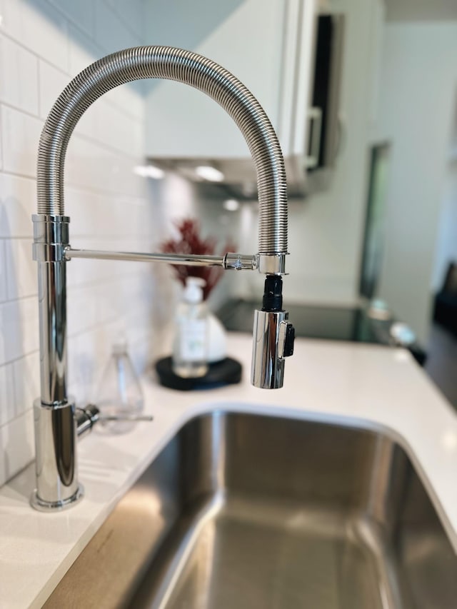 room details featuring sink