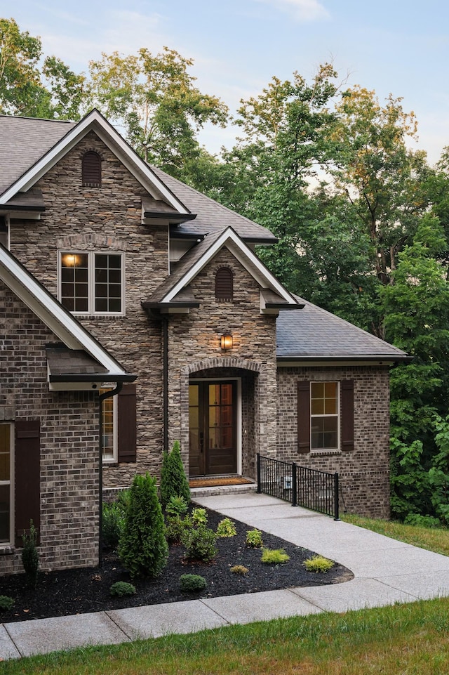 view of front of house featuring covered porch