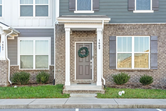 view of entrance to property