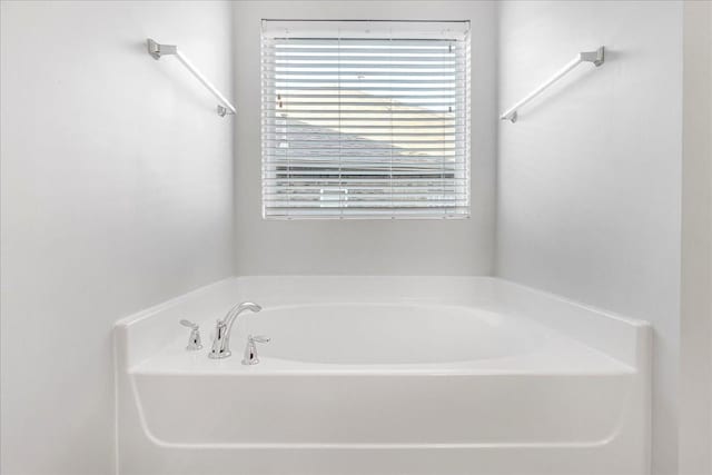 bathroom featuring a bathtub