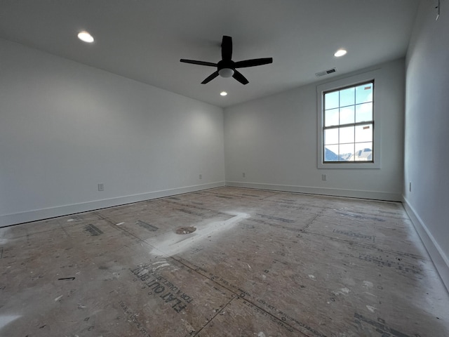 empty room featuring ceiling fan